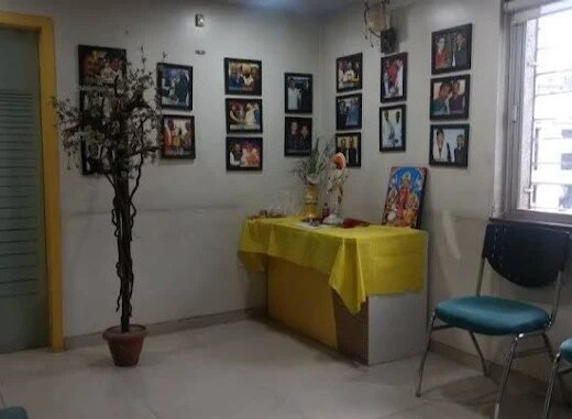 Jeena Sikho HiiMS Hospital
